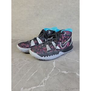 Nike Kyrie 7‎ Shoe 6.5y Black Pink Youth CT4080-008 Basketball Sneaker